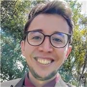 Tutor y profesor de español para personas de todas las edades.