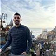 English teacher that provides a fun lessons for all edges