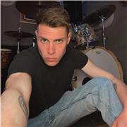 Offro lezioni di batteria dai più piccoli ai più grandi alle prime armi!