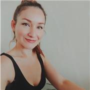 Profesora que imparte clases de contabilidad y Tributaria
