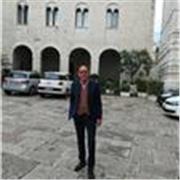 Avvocato impartisce lezioni