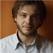 Dottorando in economia per lezioni di microeconomia macroeconomia ed econometria