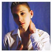 Profesor serio y nativo de inglés para ayudar en cualquier ámbito del idioma. Ajustable para todos los niveles.