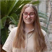 Friendly, experienced English tutor with 2 degrees in modern languages and cultures!