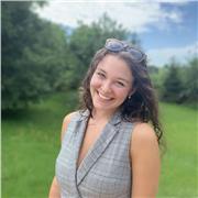 Diplômée de licence STAPS APAS, je me ferais un plaisir d'initier vos cours de sport ou de programmer des séances adaptées