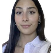 Estudiante universitaria con ganas de ayudar a niños que necesiten de apoyo escolar.