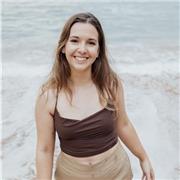 Maestra titulada con amplia experiencia docente en todos los niveles educativos