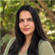 Professora de Ciências Humanas (História, Geografia, Filosofia, Sociologia, Artes e Literatura)