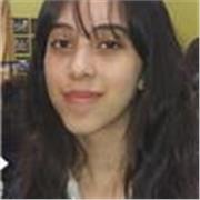 Profesora de inglés imparte clases virtuales a niños y adolescentes