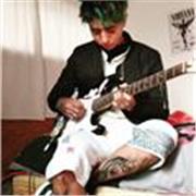 Maestro en teoria musical grado 7 en Rockschol con experiencia en adolescentes