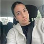 Tutor di italiano a Milano offre lezioni dinamiche e organizzate online per ogni livello.