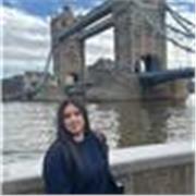 Soy Berta, estudiante apasionada y divertida. Ayudo con tareas escolares e inglés, explicando fácil y claro. ¡Aprenderás disfrutan