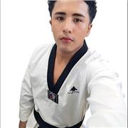 profesor de Taekwondo dirigido a niños, adolescentes y adultos