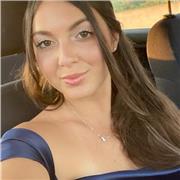 Studentessa universitaria, diplomata nel settore del turismo con 93/100. Paziente, disposta ad aiutare per livelli base e avanzati