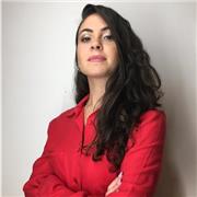 Beauty specialist esperta,con 10 anni di esperienza,tiene lezioni individuali o di gruppo,per professionisti o appassionati