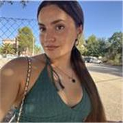 Soy una persona muy creativa y espontánea. Con grandes habilidades de animación y dinamización en grupo de diferentes actividades.