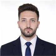 Insegnante di inglese e diritto con approccio semplice, pratico e personalizzato per ogni studente