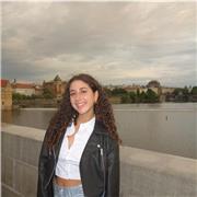 Vuoi parlare l’inglese come un vero americano? Studentessa che ha vissuto un anno negli USA a disposizione per ripetizioni!