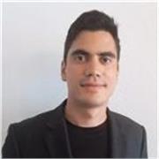 Me defino como un técnico informático experimentado a cual le apasiona la tecnología y expandir mas mis conocimientos en el area.