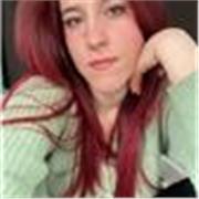 Chica joven, educada y apasionada por el arte