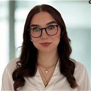 Englisch oder Deutsch Tutorin für alle Altersgruppen auf Gymnasialniveau