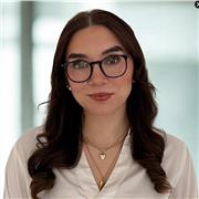 Englisch oder Deutsch Tutorin für alle Altersgruppen auf Gymnasialniveau