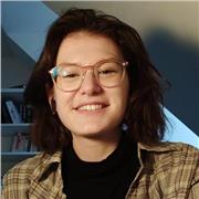 Décroche la réussite avec mon soutien scolaire en anglais ! Étudiante passionnée offre son expertise pour t'aider à briller au collège et au lycée.