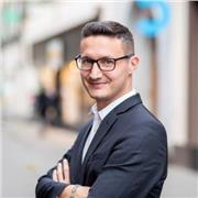 Formatore d'adulto conseguito in Svizzera. Francese madrelingua