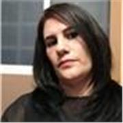Maestra de español que imparte clases a niños de preescolar, primaria, secundaria y preparatoria