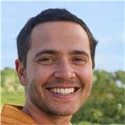 Professeur de Français à Savigny-sur-Orge, Faisant Éclore la Beauté de la Langue avec Passion et Dévouement