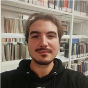 Studente universitario di comunicazione, ripetizioni per materie umanistiche