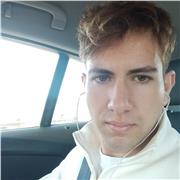 Estudiante del grado universitario de Gastronomía y Artes Culinarias en la Universidad de Alicante. Conocimientos sólidos de cocina. Me encanta experimentar hasta alcanzar la mejor versión de cada plato. Aprecio las cualidades de cada producto y me preocu