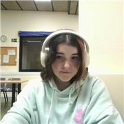 Profesora de apoyo y repaso, graduada en Ciencias Políticas, experiencia educativa y clases adaptadas a distintos niveles
