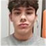 Profesor de baile (hip-hop, Heels, danza moderna y clásica, contemporáneo y zumba) con nueve años de experiencia en el ámbito.