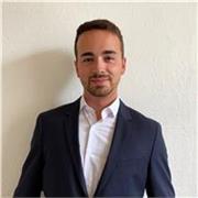 Professeur particulier de français. Disponible en visio-conférence principalement. Je me ferais un plaisir de vous accompagner dans votre progression en français !