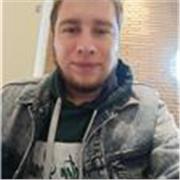 Docente de ciencias sociales, especializado en política, historia y filosofía