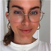 Profesora nativa de inglés de Australia, con experiencia trabajando con adolescentes y adultos jóvenes