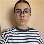 Étudiante en droit offre des cours de soutien scolaire aux élèves du CP à la 3ème.
