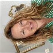 Licenciée de Lettres Modernes propose cours de l’élémentaire au lycée.