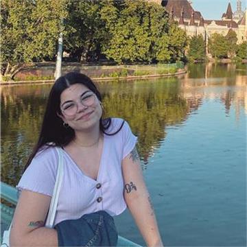 María