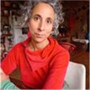 Hallo ich bin Nadja und mit mir kannst du wunderbar Deutsch lernen mit Humor! Ich habe viel Erfahrung, melde dich gern!