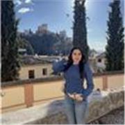 Doy clases particulares de inglés para todo tipo de edades. Tengo el certificado del C1 aunque también estudió filología inglesa