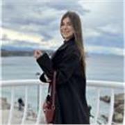 Soy profesora de apoyo escolar para Educación Primaria, con formación en acompañamiento educativo de niños con TDAH