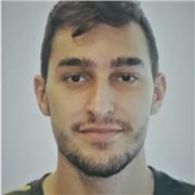 Diplomato al Liceo scientifico offre lezioni di fisica, in particolare fisica meccanica, fluidodinamica, termodinamica