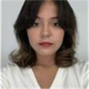 Cuidado infantil con actividades artísticas y educativas