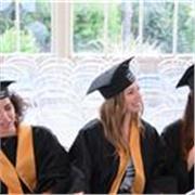 Insegnante laureata in marketing, comunicazione d’impresa e pubblicità