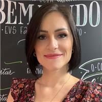 Professora de gastronomia para adultos