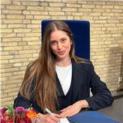 Esperta in Diritto e Inglese con esperienza internazionale offre lezioni personalizzate a studenti e professionisti! 🎓