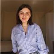 Sono una studentessa universitaria, offro lezioni di lingua inglese ( da livello A1 a livello C1) e servizio di aiuto compiti .