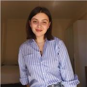 Sono una studentessa universitaria, offro lezioni di lingua inglese ( da livello A1 a livello C1) e servizio di aiuto compiti .